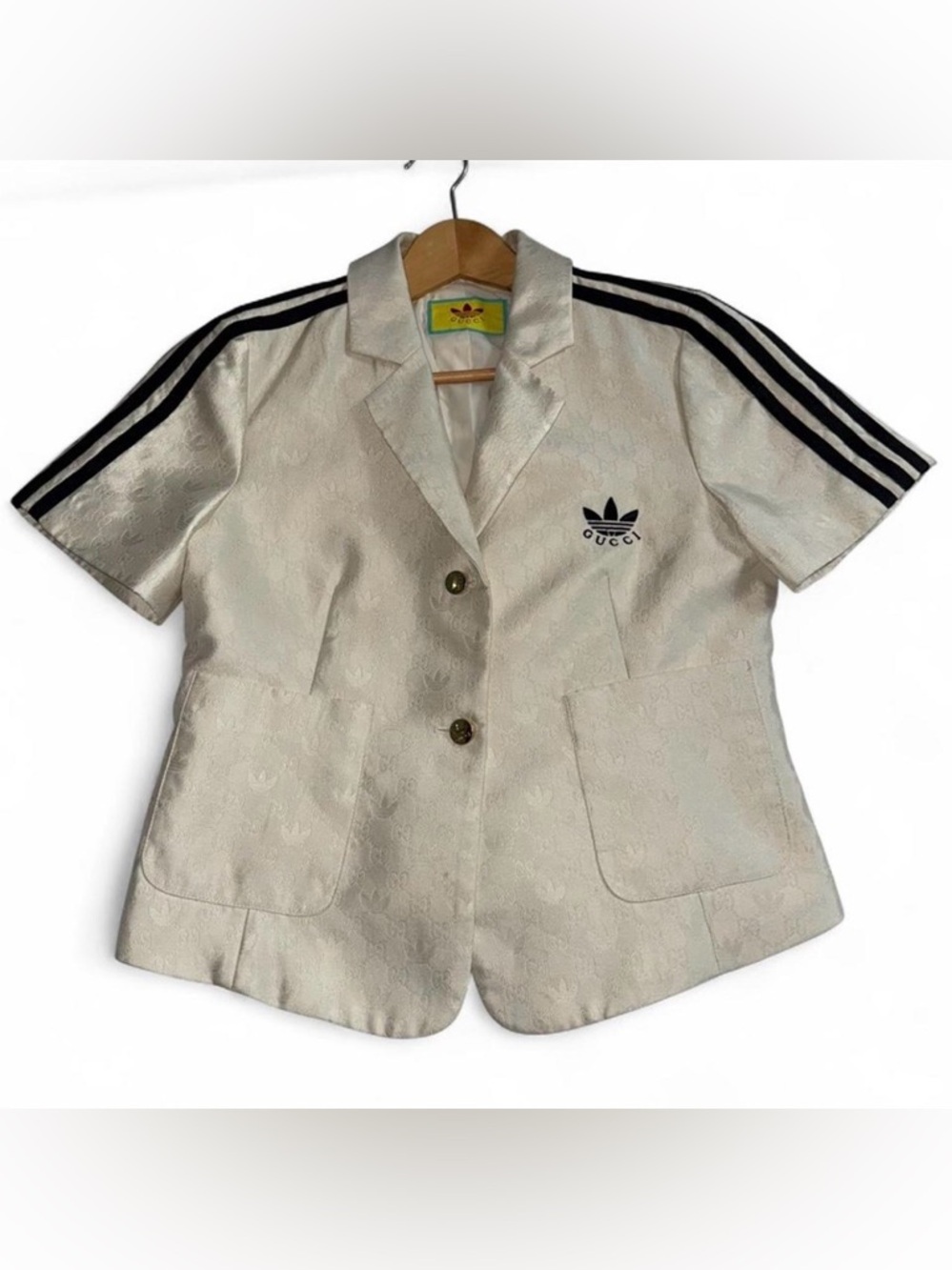 Adidas x Gucci: cream pleated skirt and blazer set - Picture 4 of 8